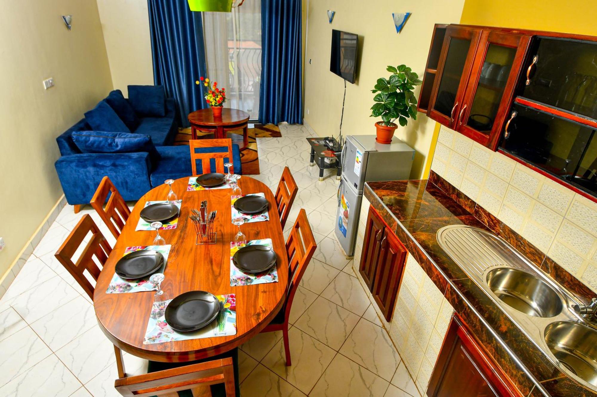 Peace Of Mind Suites Entebbe Buitenkant foto