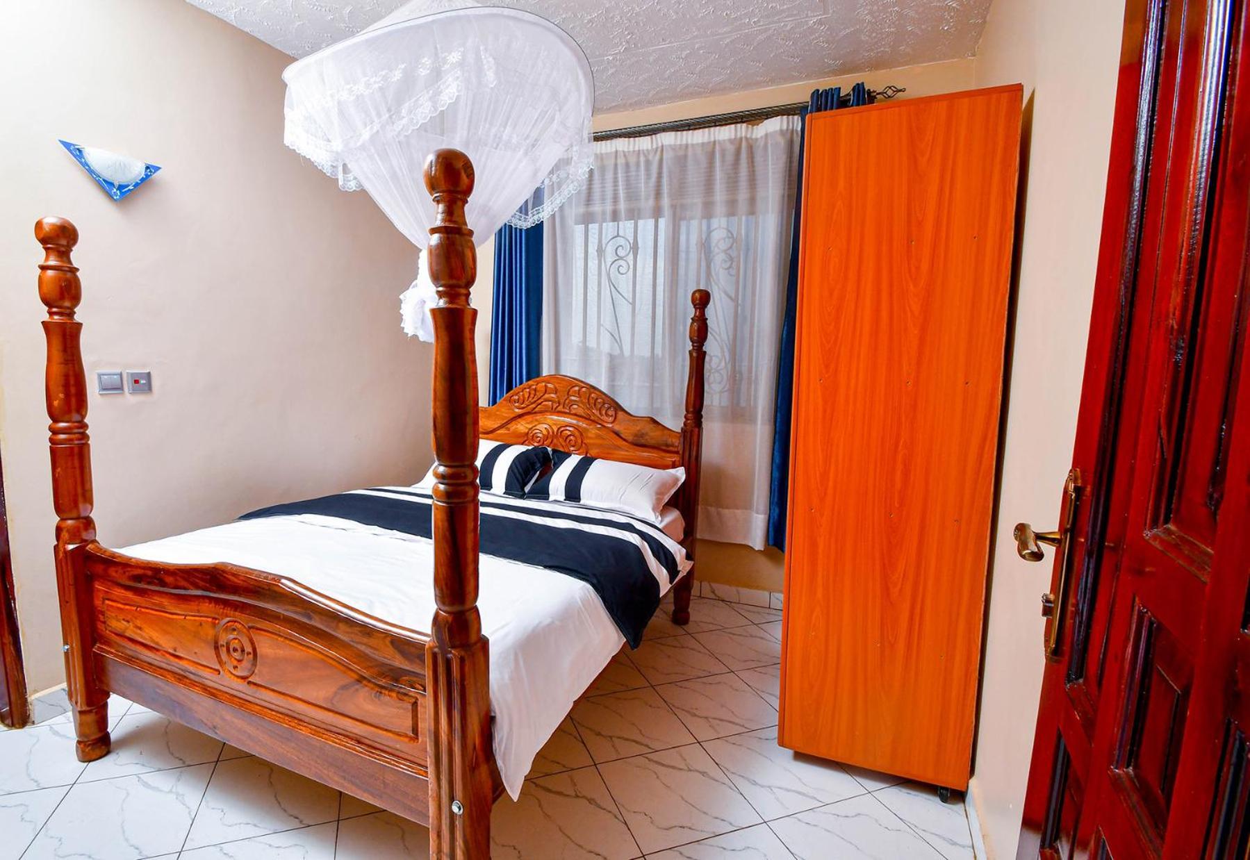 Peace Of Mind Suites Entebbe Buitenkant foto